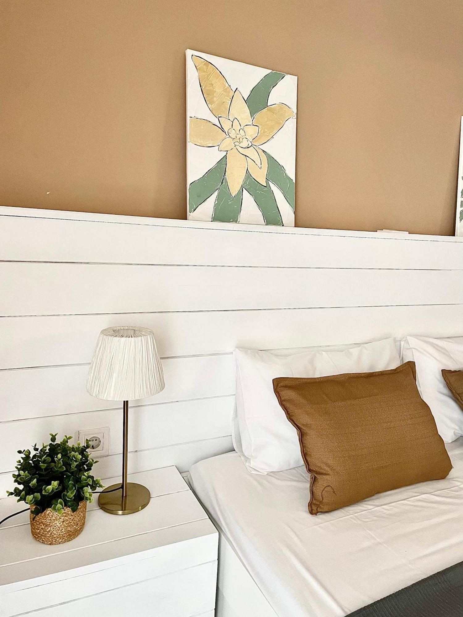Comfy And Spacious Two Bedroom Apartment With Balcony Atene Esterno foto