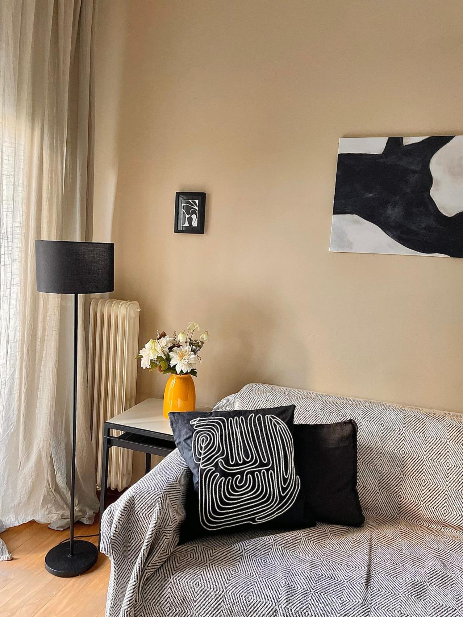 Comfy And Spacious Two Bedroom Apartment With Balcony Atene Esterno foto